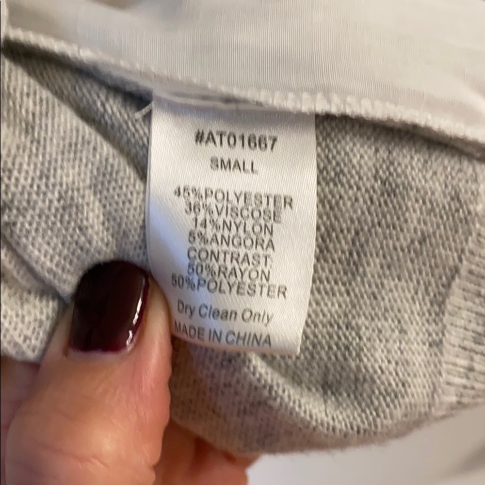 Gray Lumire Sweater With Split Back - Small - image 5